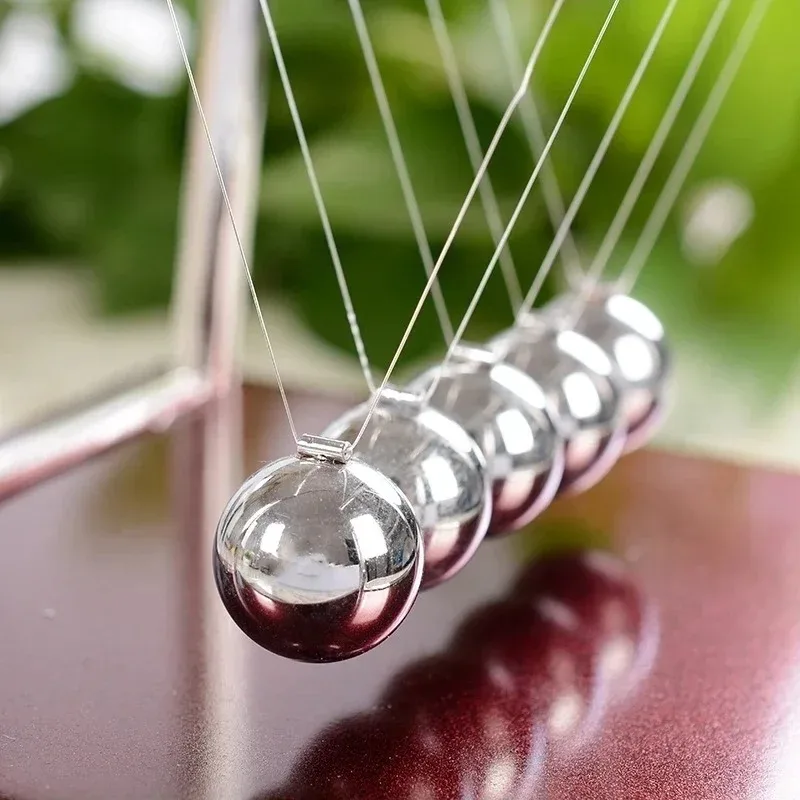 Renewable Energy Lab - Newton Cradle Stalen Balansballen Bureau Bewegings